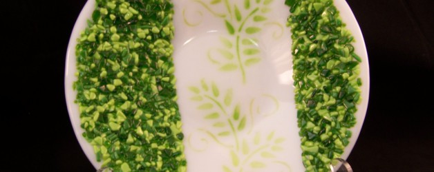 decor dish green white