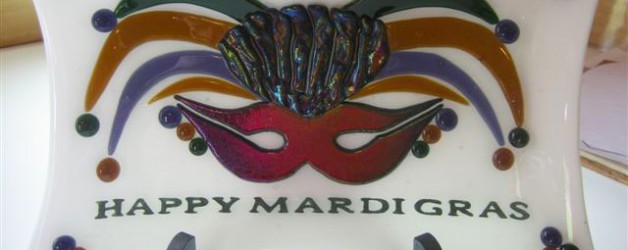 dish Happy Mardi grass